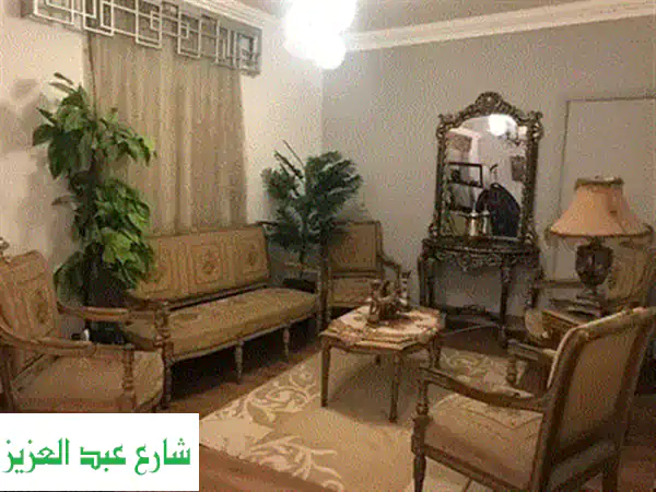 صالون مذهب فاخر:  راحة ملكية في منزلك!