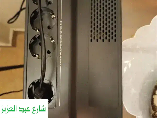 مانع انقطاع التيار Schneider (1000VA, 600W) - حالة ممتازة! سعر...