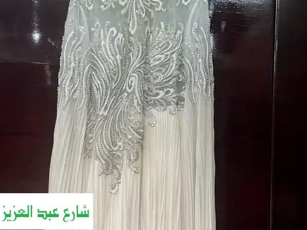 فستان سواريه فاخر مقاس 22 -  فرصة لا تُفوّت من...