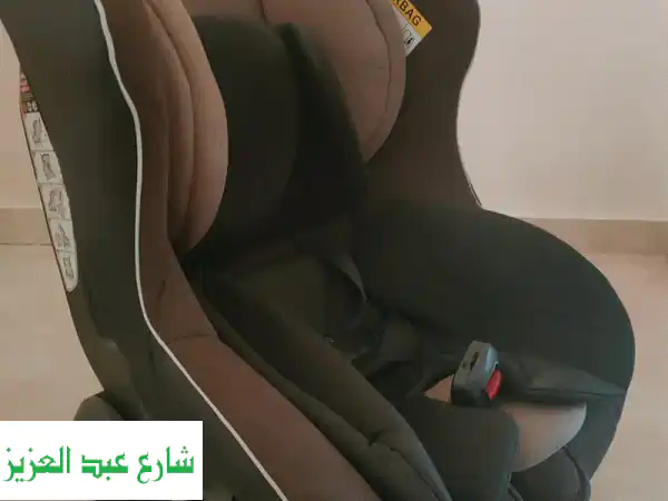 كرسي سيارة Juniors آمن ومريح لطفلك (0-3 سنوات) - بحالة ممتازة!