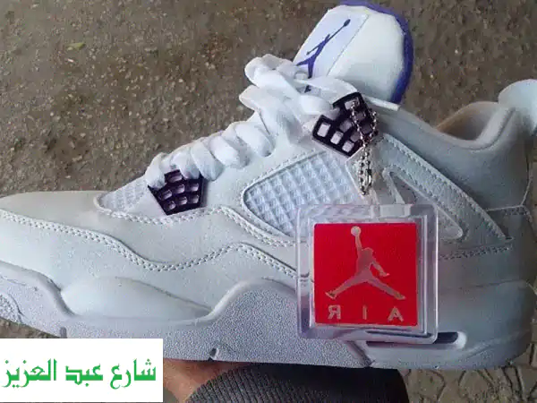 أحذية جوردن أصلية مقاس 44 - جديدة تمامًا!  ( الإمارات )