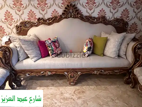 صالون فاخر ٥ قطع: راحة وأناقة تُزيّن منزلك!
