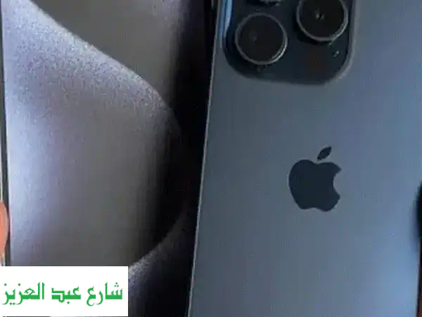 آيفون 15 برو ماكس بحالة ممتازة -  بطارية 92% -  نسخة...
