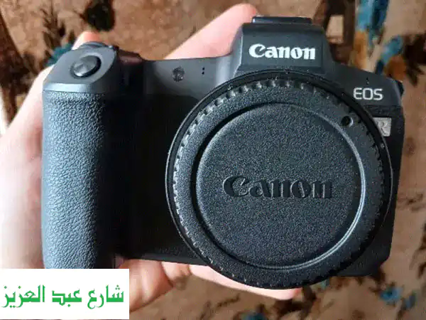 كاميرا Canon EOS R بحالة ممتازة - شاتر 10,000 فقط! مع...