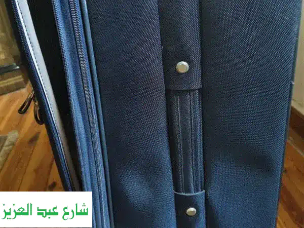 حقيبتا سفر فاخرِتان من Samsonite و American Tourister بحالة ممتازة! (سعر مُخفض!)