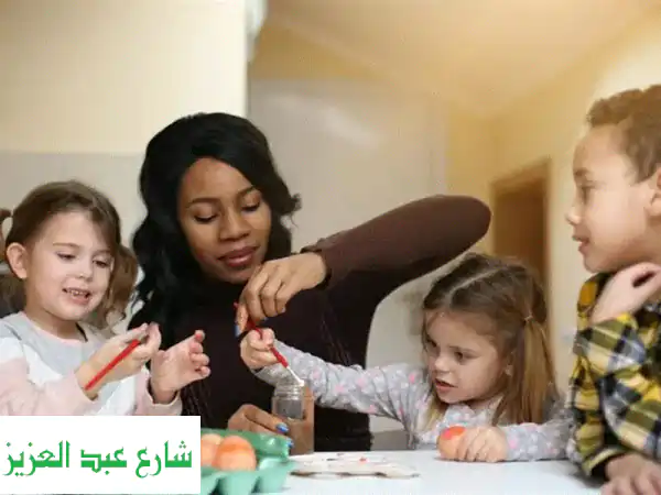 جليسات أطفال وكبار السن - رعاية منزلية محترفة ورحيمة