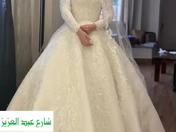 فستان زفاف أحلامك:  أنيق، فاخر، وبسعر لا يُصدق!