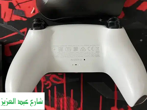 دراع PS5 DualSense أصلي - تجربة لعب استثنائية بسعر لا يقاوم!