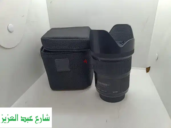 كاميرا نيكون D850 بحالة ممتازة + عدسة سيجمّا 35mm f/1.4 -...