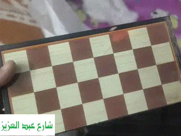 شطرنج مغناطيسي فاخر: تجربة لعب لا تُنسى!