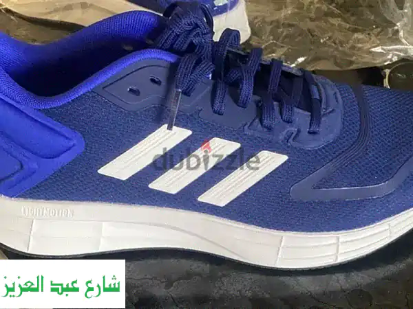 أحذية أديداس زرقاء بحجم 45/13 -  راحة وأناقة لا تُقاوم!