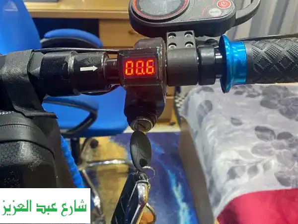 اسكوتر كهربائي 2000 وات:  سرعة، أمان، وأناقة لا تُقاوم!