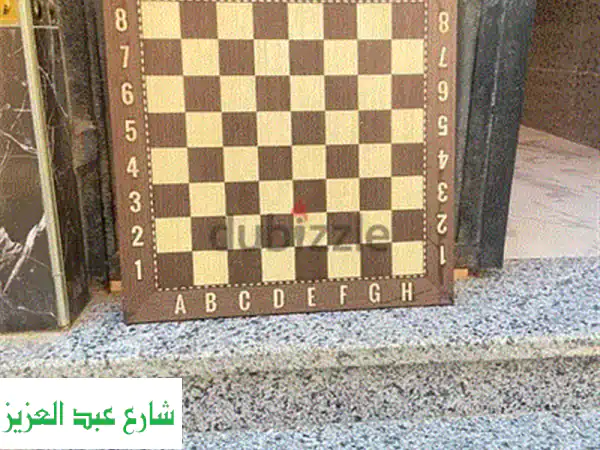 لعبة الشطرنج الأروع: لوح يدوي فاخر من القشرة الطبيعية - 55x55 سم