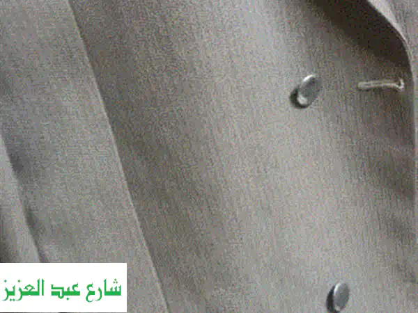 بنطلون جينز رجالي بحالة ممتازة - سعر لا يُفوّت! 200 جنيه فقط!