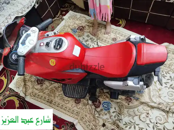 متعة القيادة الصغيرة! دراجات وسيارات أطفال مستعملة بحالة ممتازة