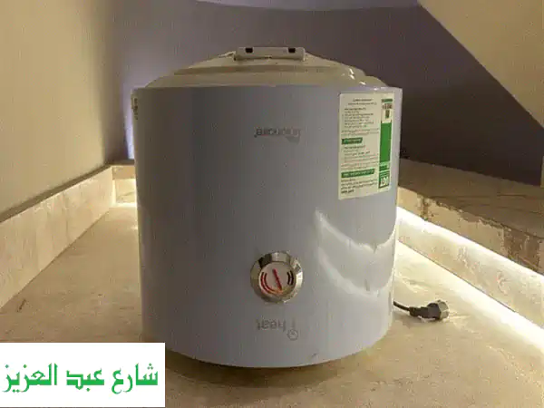 سخان يونيونير 40 لتر مستعمل - بحالة ممتازة! فرصة...