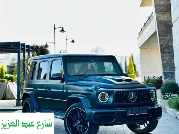 تجربة فخامة لا تُنسى: تأجير مرسيدس G-Class مع سائق خاص