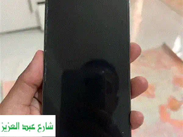 عرض لمدة يومين الـ IPHONE 14 PRO MAX جديد شرق اوسط بضمان