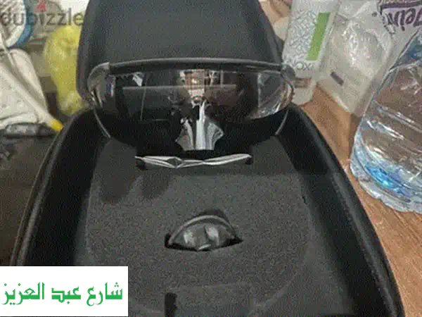 نظارات أوكلي الأصلية - إطار جديد صنع في الولايات المتحدة الأمريكية!