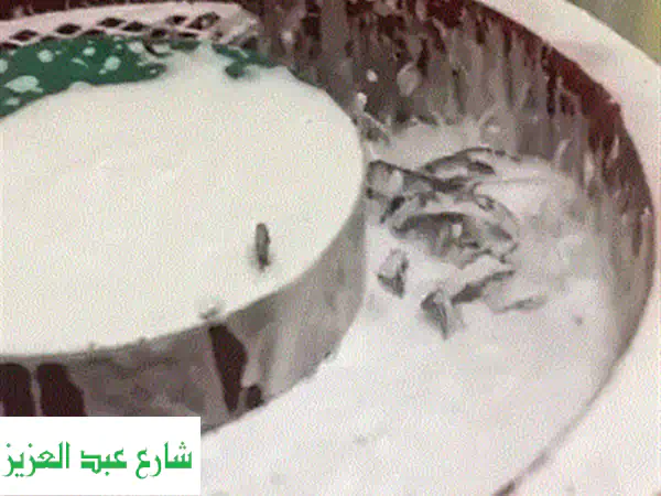 ماكينة هزاز تلميع ألومنيوم ونحاس (150 لتر) - جودة عالية، توفر وقت وجهد!