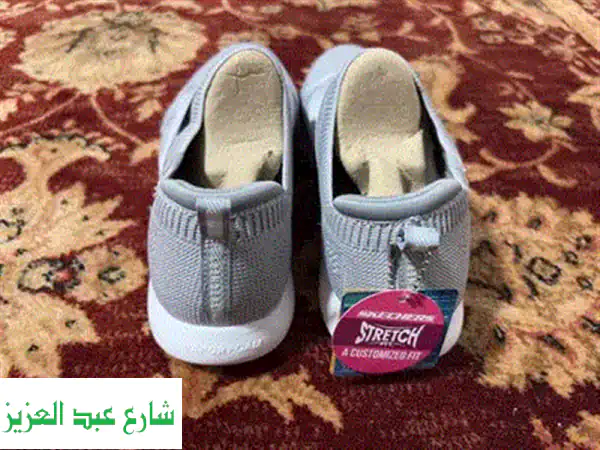 حذاء اديداس Pureboost 23 للنساء - مقاس ٣٨ - جديد من أستراليا!