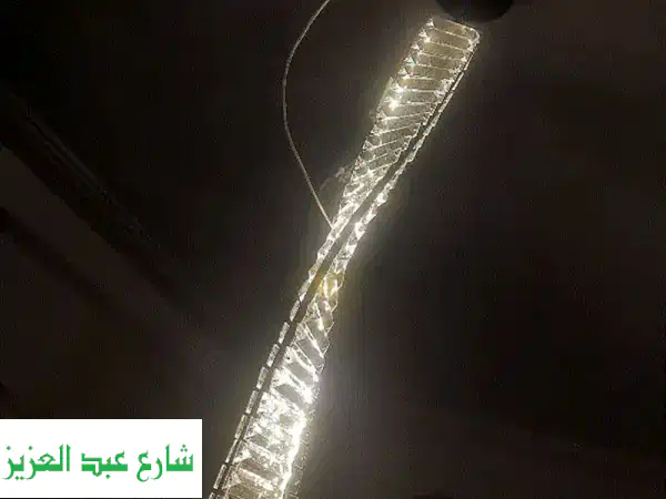 معلقتان كريستال فاخرستان تضيفان سحراً لبيتك! ✨