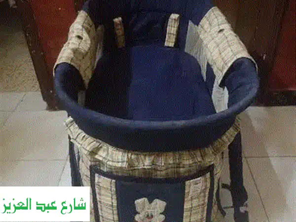 سرير بيبي بحالة ممتازة - نوم هادئ لطفلكِ الحبيب!