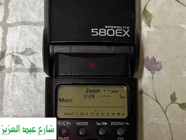 فلاش كانون 580EX II احترافي - بحالة ممتازة!  (سعر مغرٍ)