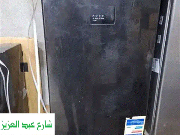 ثلاجة 14 قدم بحالة ممتازة - عرض لا يُفوّت! 6500 ريال فقط!