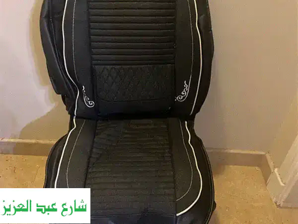 حماية فاخرة لسيارتك: أغطية مقاعد جلدية فائقة الجودة