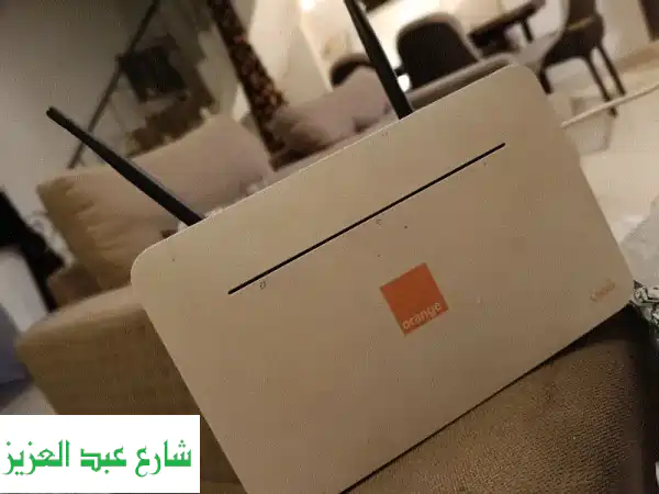 راوتر إنترنت أورانج هوائي مستعمل - بحالة ممتازة!...