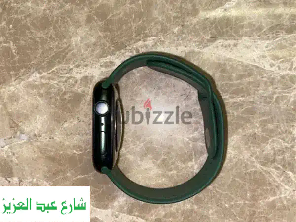 ⌚️ ساعة أبل واتش سيريز 7 - 45 مم مع إكسسوارات رائعة! ⌚️