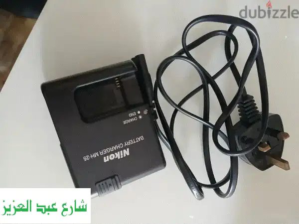 كاميرا نيكون D7100 بحالة ممتازة + عدسة 18-140mm - سعر ثابت!