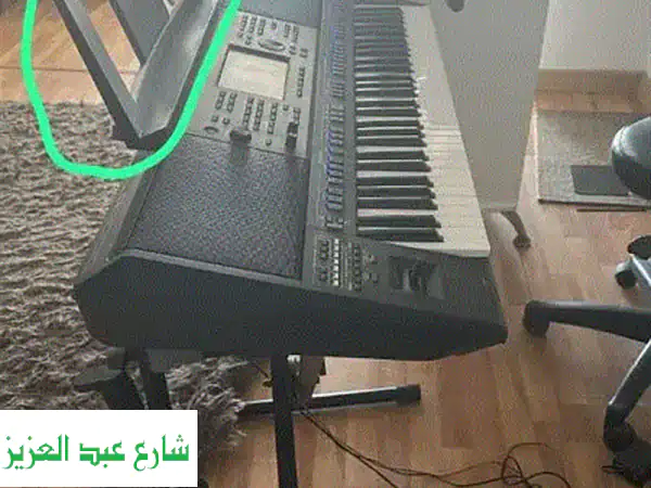 بيانو فاخر للبيع - فرصة لا تُفوّت!  (سعر مميز)
