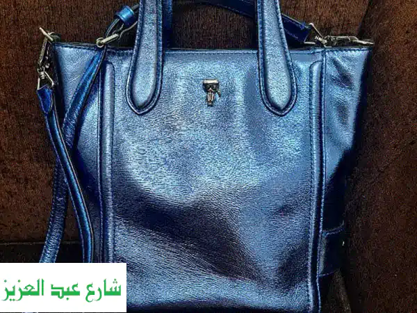حقيبة كارل لاغرفيلد الأصلية: أناقة لا تُقاوم ✨