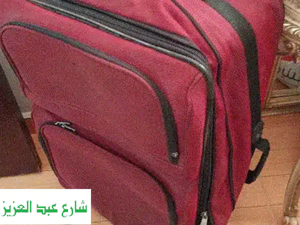 شنطة سفر فاخرة - مستوردة بحالة ممتازة! (اسكندرية...