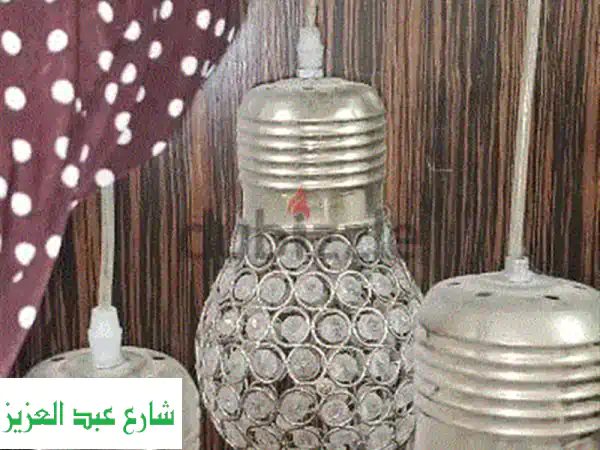 ثلاث نجف مودرن أنيقة للبيع - سعر لا يُفوّت!