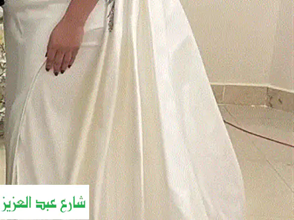 فستان زفاف فاخر مقاس 2XL مع طرحة مطابقة - فرصة ذهبية!