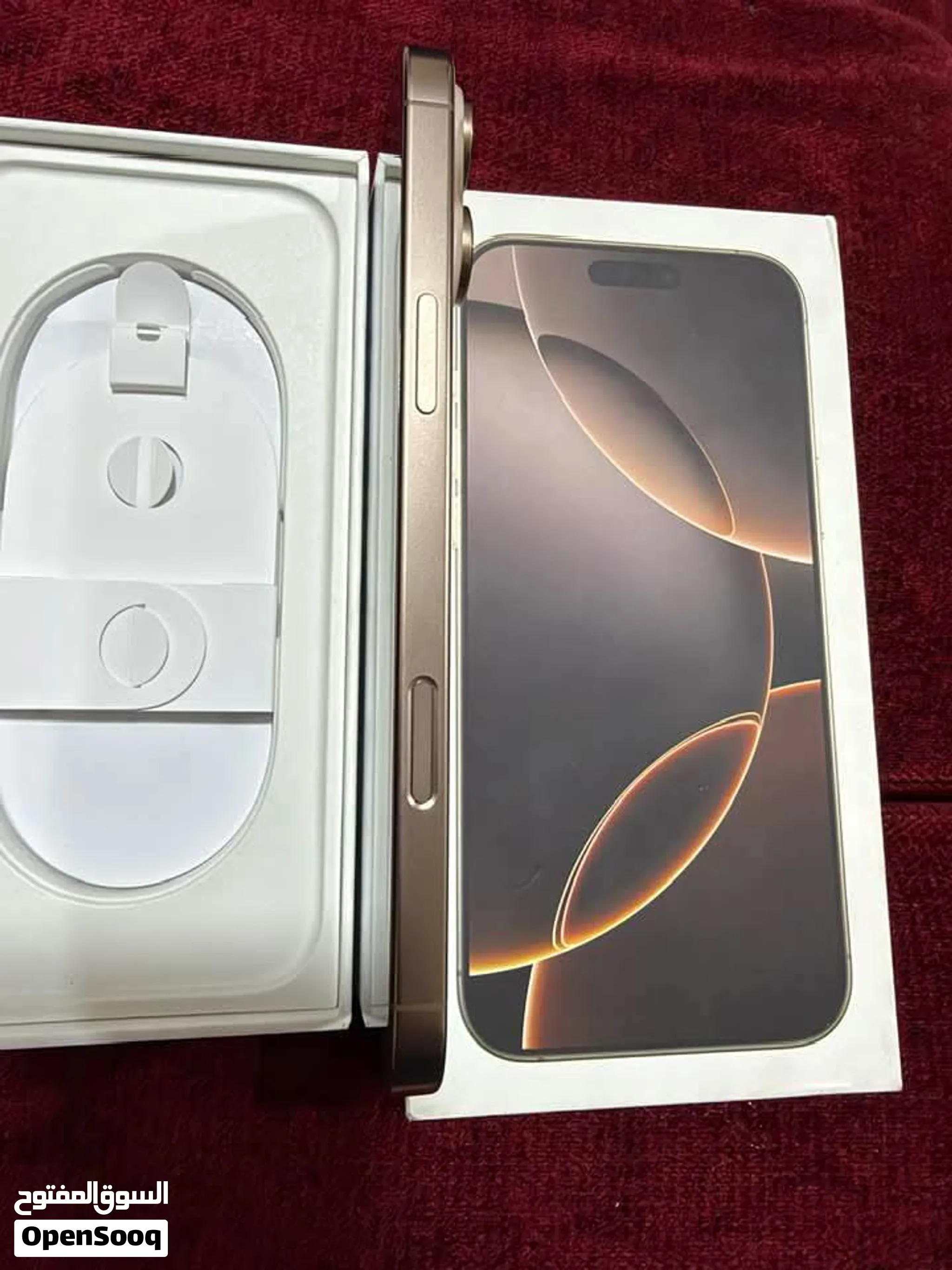 16 Pro Max 256GB حالة زيرووو
