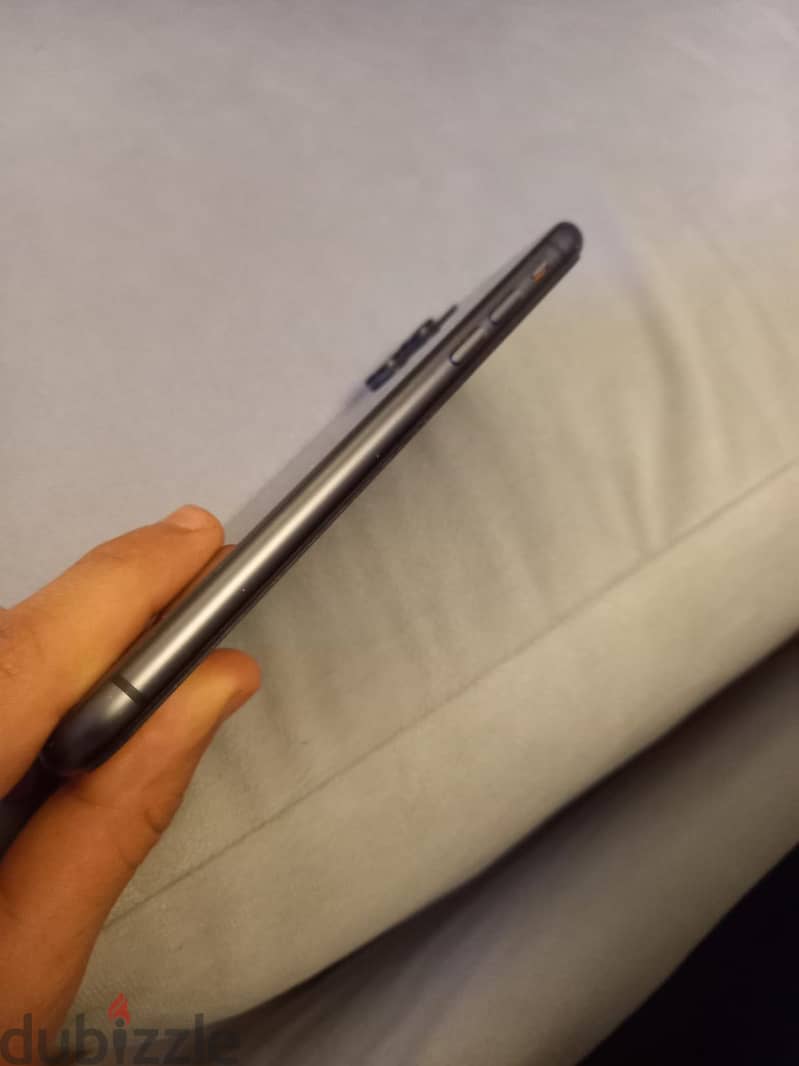 Apple - iPhone 11 4