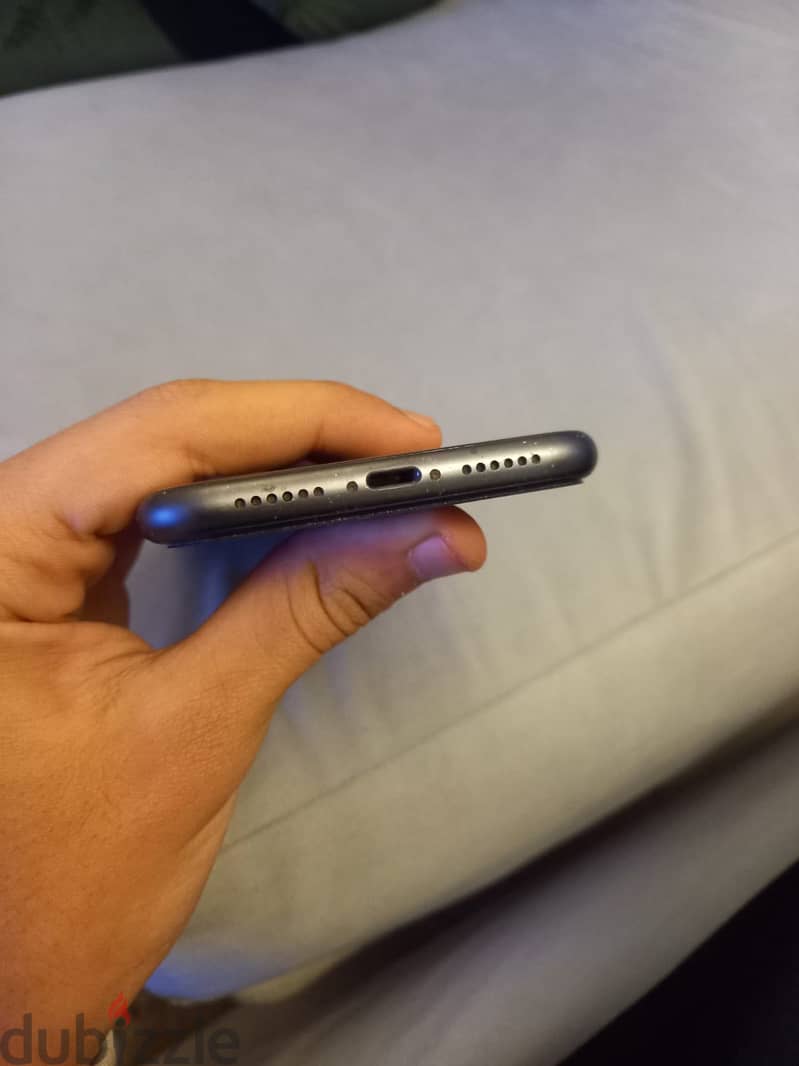 Apple - iPhone 11 5