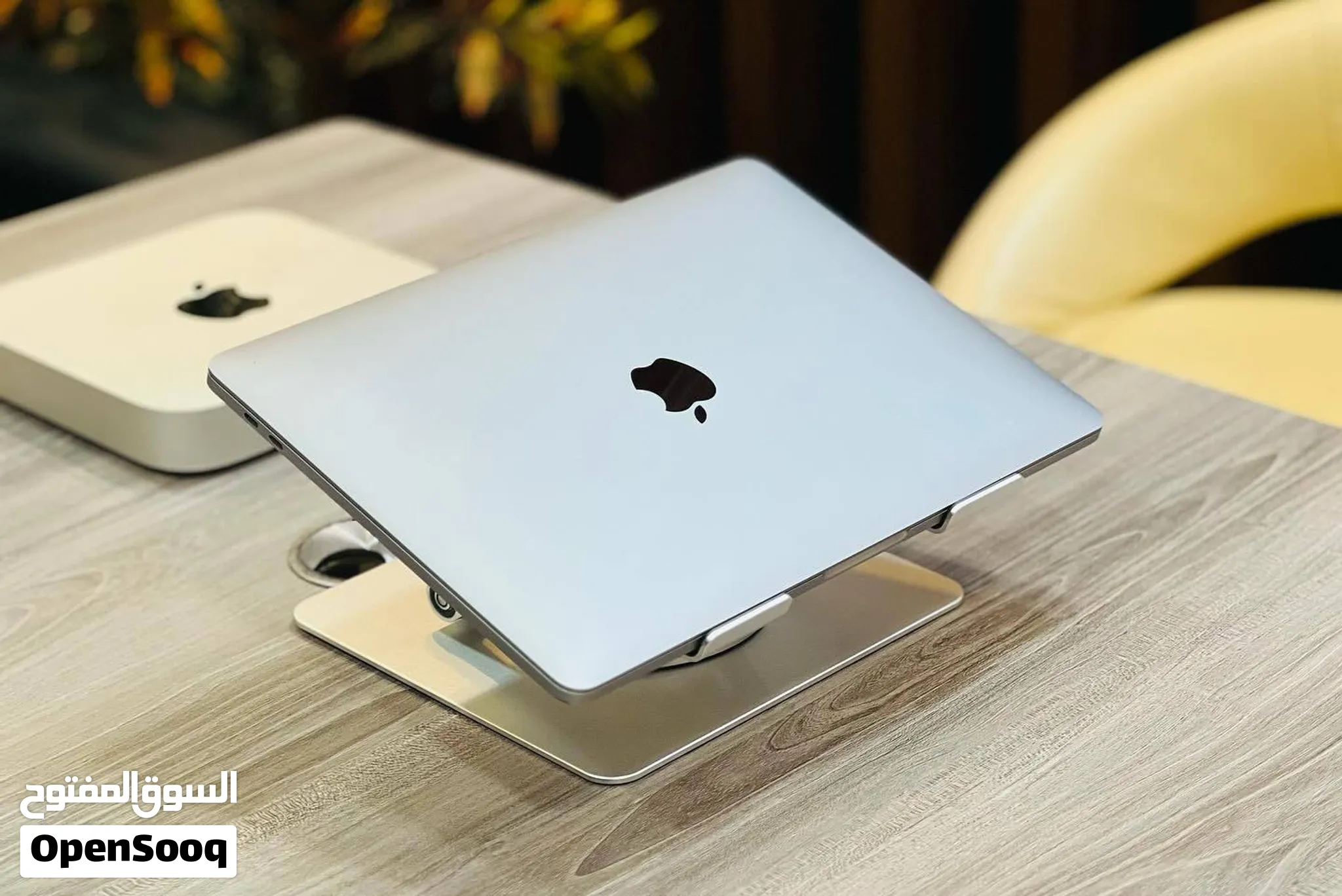 Macbook pro 13" (2020) الشاشة 13 بوصة