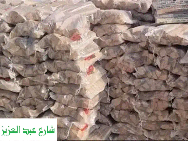 حطب فاخر للبيع: دفء لا يُضاهى ونكهة أصيلة | توريد ضخم لأسواق أوروبا والخليج بجودة عالمية