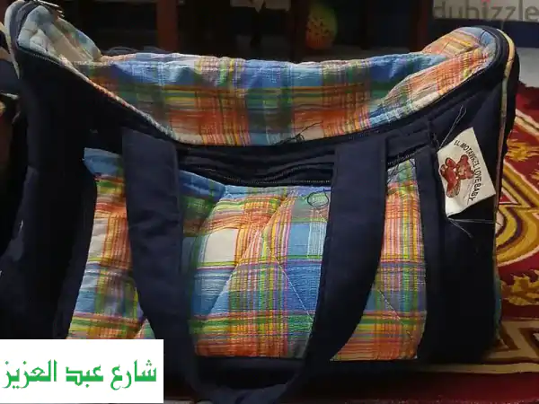 شنطة البيبي المطرية بالكيروكيت: رفيقك المثالي...