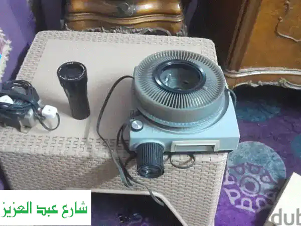 أصالة كوداك الأمريكية: بروجيكتور فنتج قديم بالترانس | تحفة لهواة التجميع