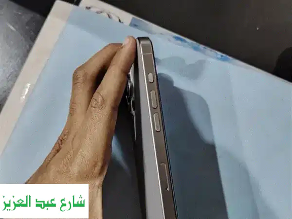 🔥 فرصة استثنائية: ايفون 15 برو ماكس 256GB – كالجديد تماماً وبدون خدش! 📦✨