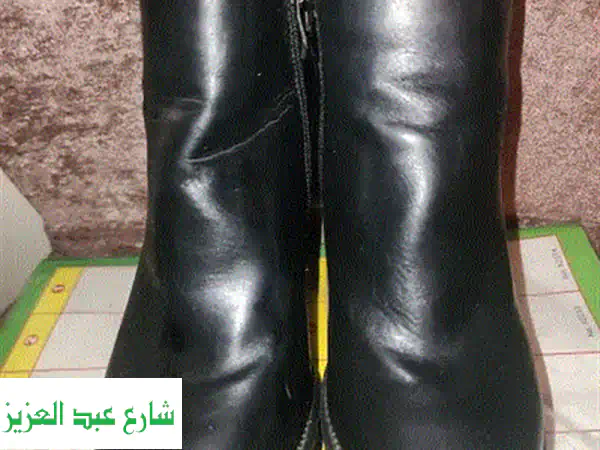 هاف بوت جلد حريمي 👢: استكملي أناقة الشتاء بستايلك الفريد! توصيل لكل مصر ودفع عند الاستلام.
