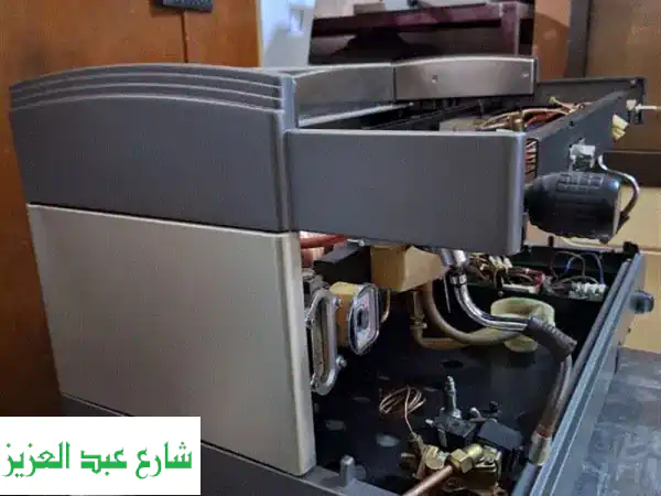 فرصة لا تفوّت: ماكينة اسبرسو Faema 2 جروب أصلية (فبريكا) - قهوة احترافية لمشروعك!