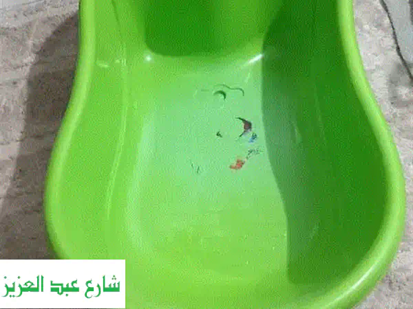 بانيو أطفال مثالي | حوض استحمام آمن ومريح...