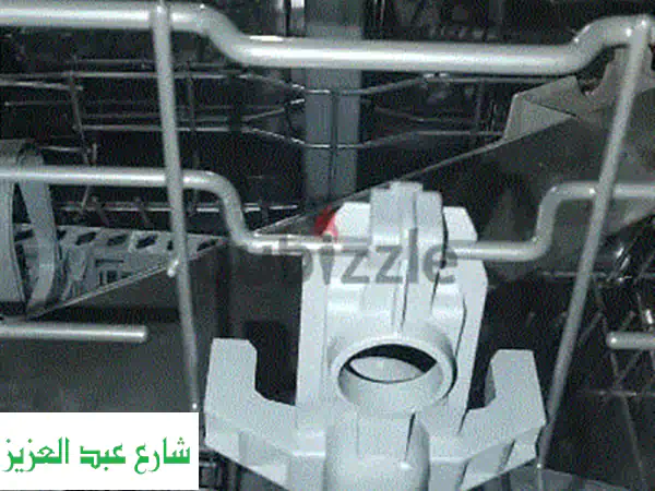 غسالة أريستون كسر زيرو للبيع | كالجديدة تماماً، توفير وأداء لا يُضاهى!